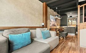 Iraida - Precioso dúplex en Lanuza by Cardi Suites